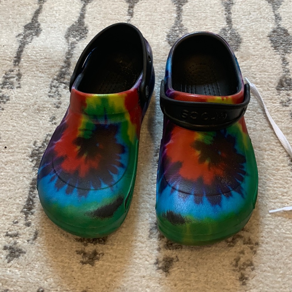 Tie Dye Crocs! M7, W9